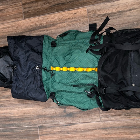 Cabela's Large Backpack - Picture 2 of 4